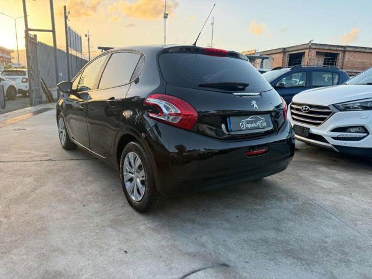 Peugeot 208 HDi 68 CV 5 porte Allure (3)