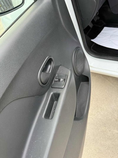 Dacia Sandero 1.5 dCi 8V 75CV Ambiance (13)