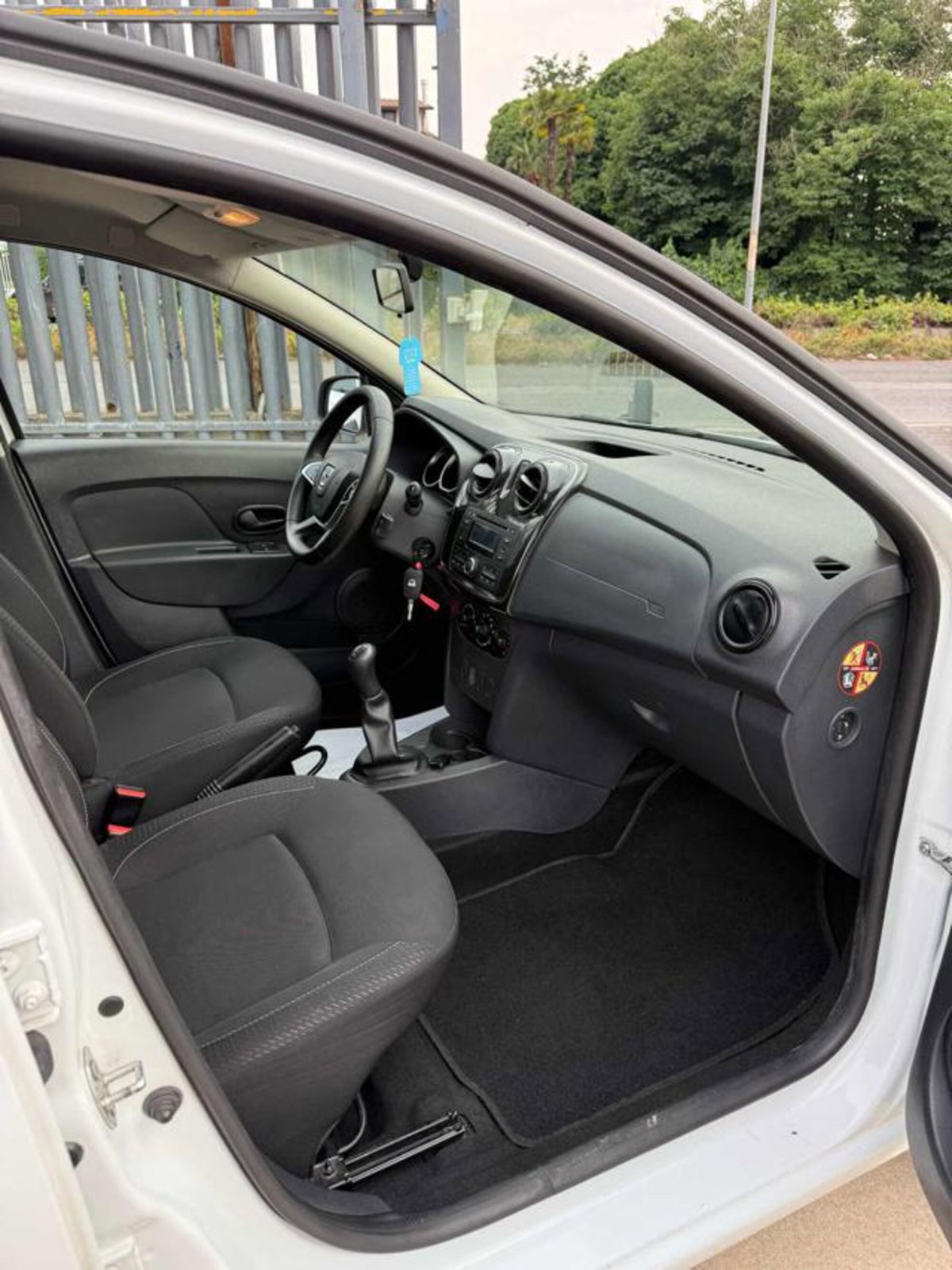 Dacia Sandero 1.5 dCi 8V 75CV Ambiance (15)