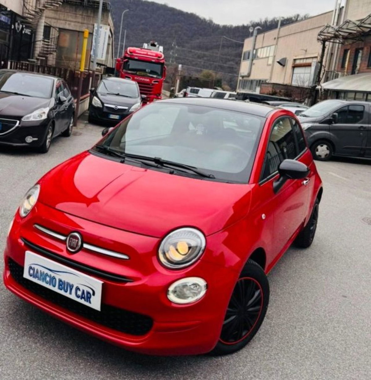 Fiat 500 1.0 Hybrid Red