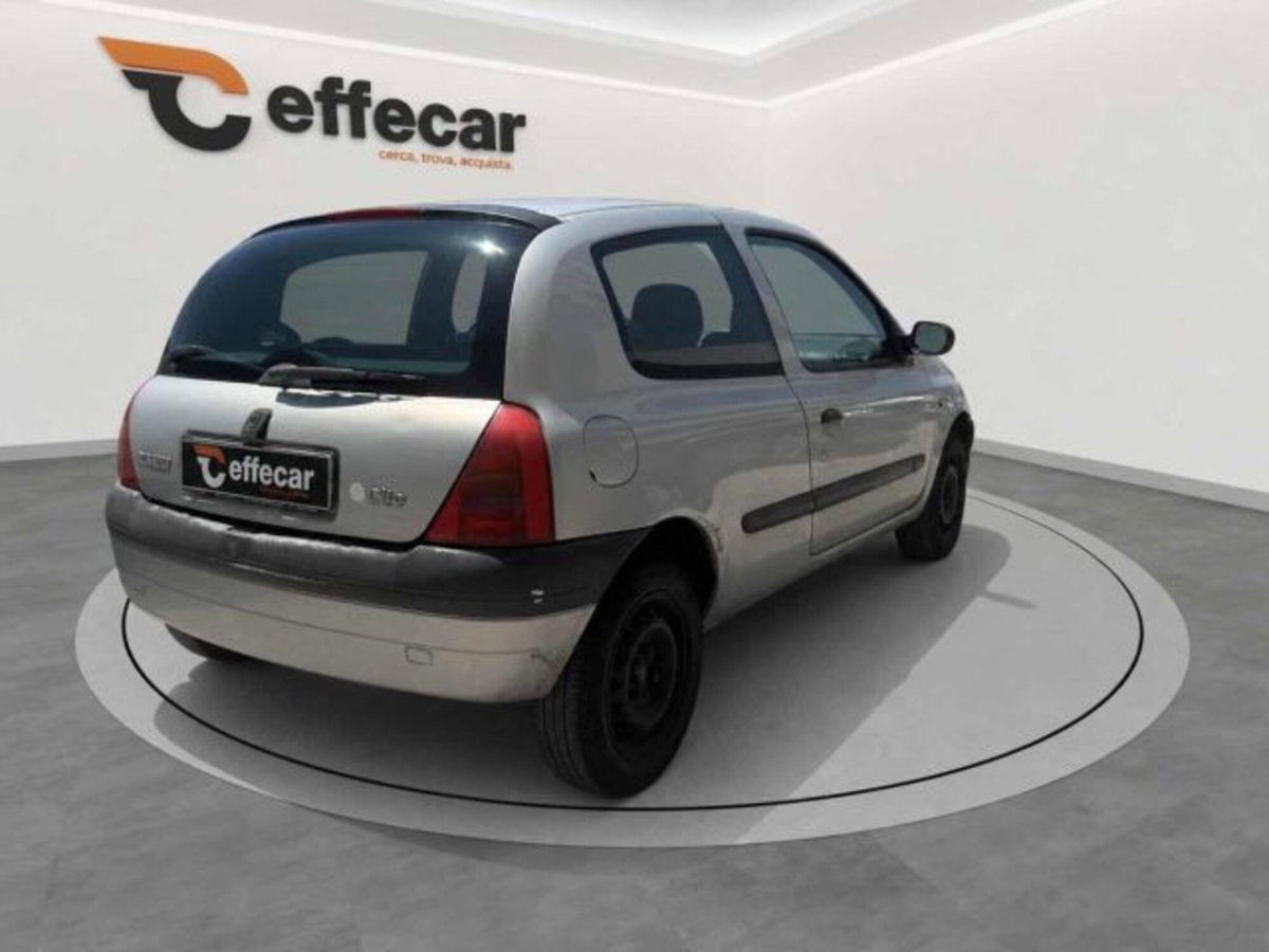 Renault Clio 1.2 cat 3 porte RXE (6)