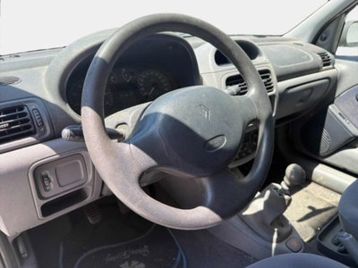 Renault Clio 1.2 cat 3 porte RXE (8)