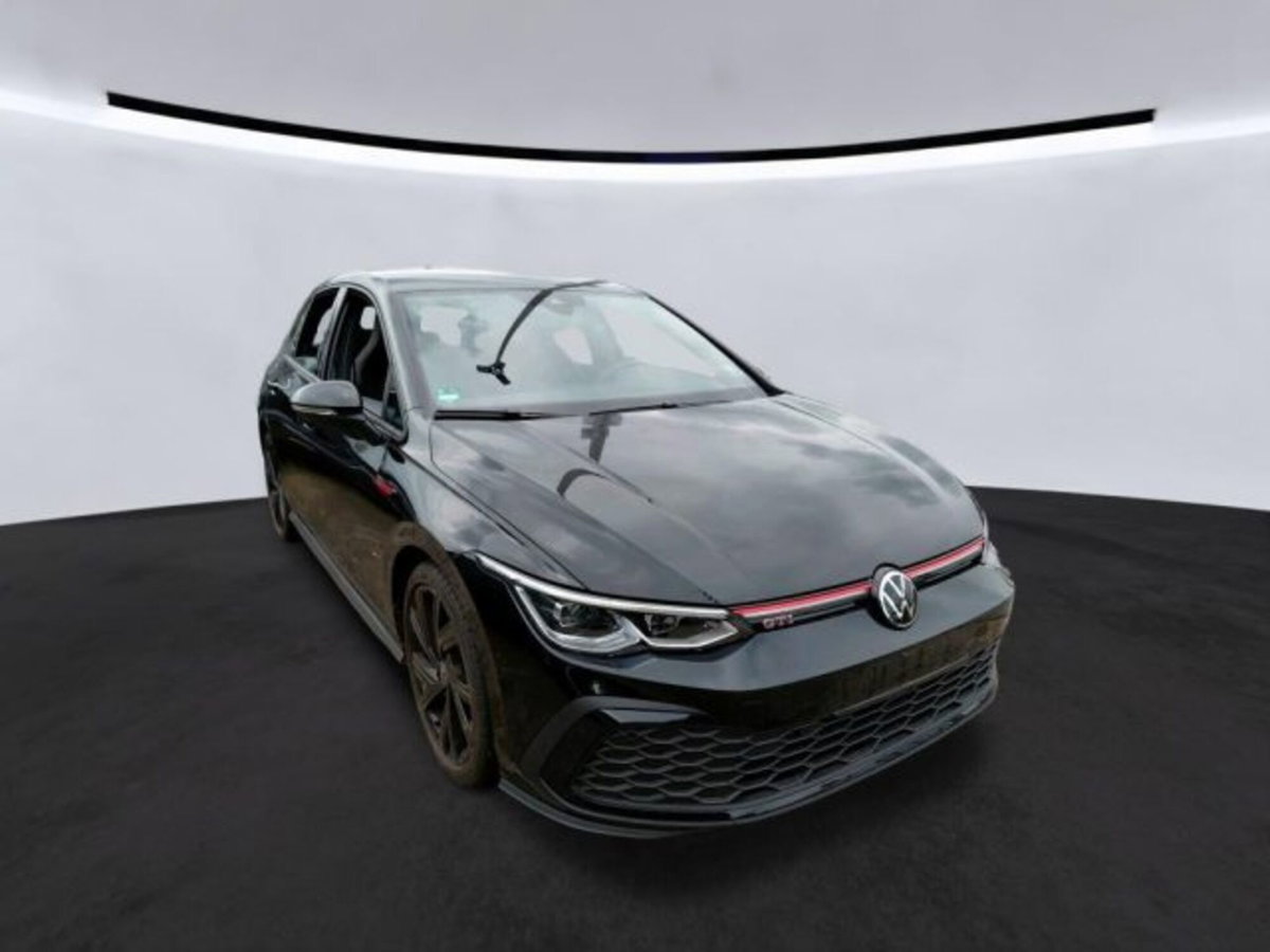 Volkswagen Golf 2.0 TSI GTI DSG (2)