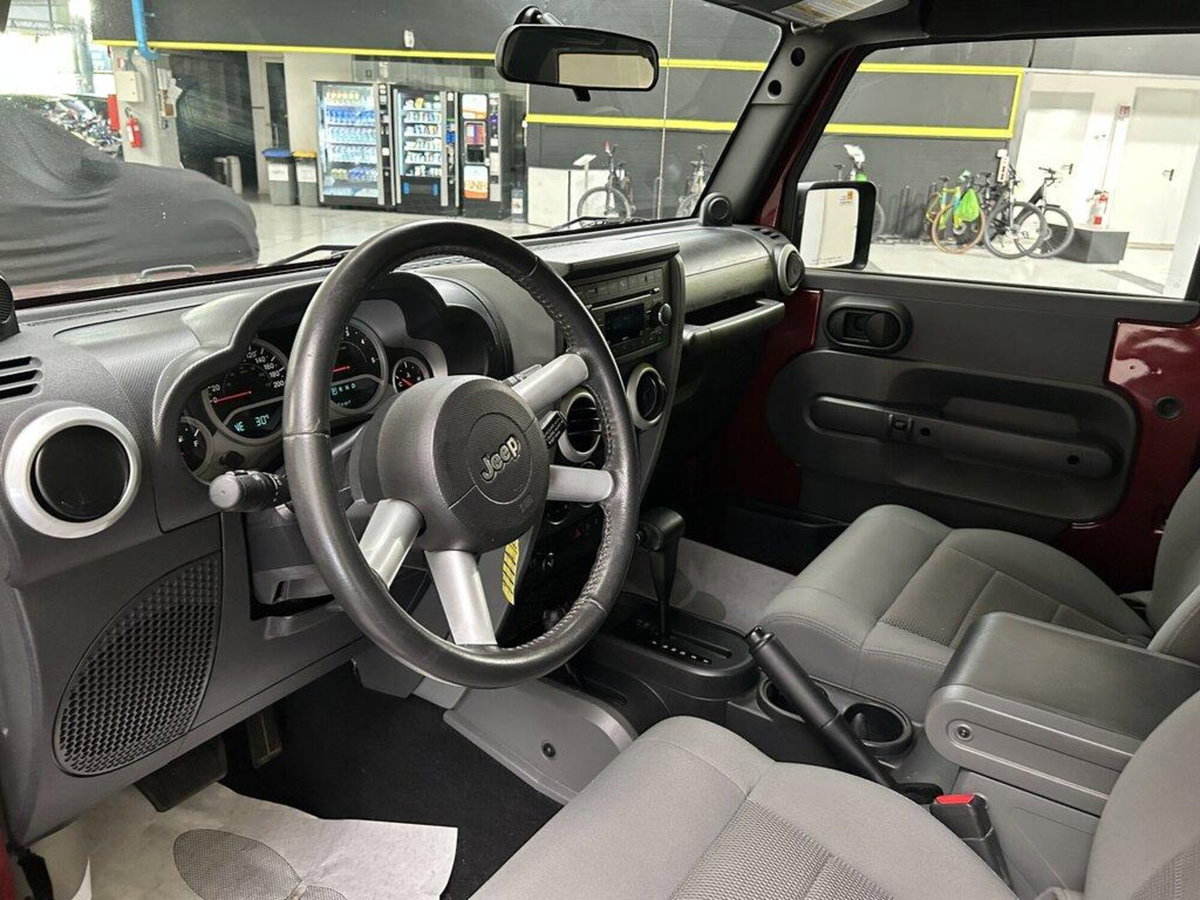 Jeep Wrangler 2.8 CRD DPF Sahara Auto (11)