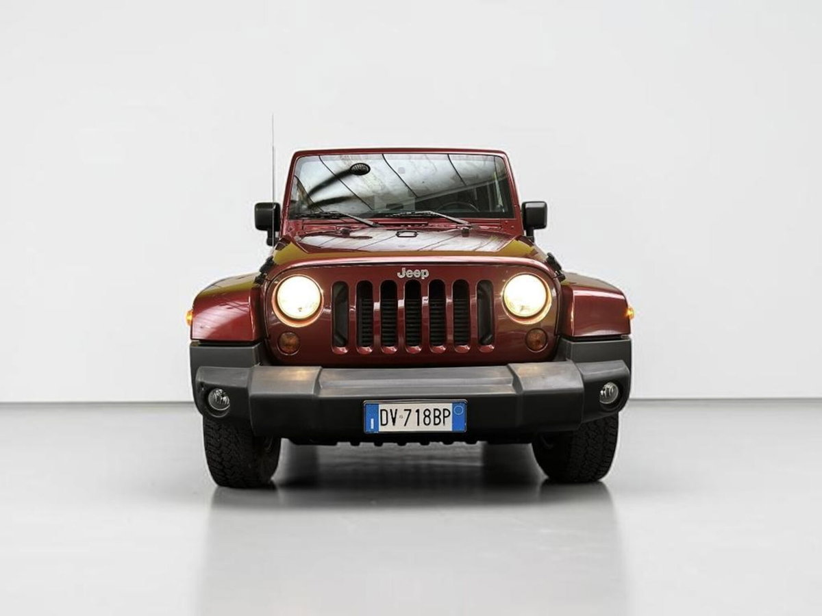 Jeep Wrangler 2.8 CRD DPF Sahara Auto (2)