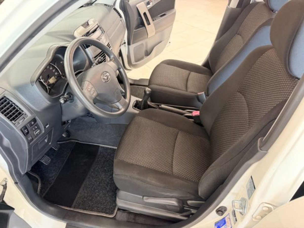 Daihatsu Terios 1.5 4WD B You Five Dolomite (9)