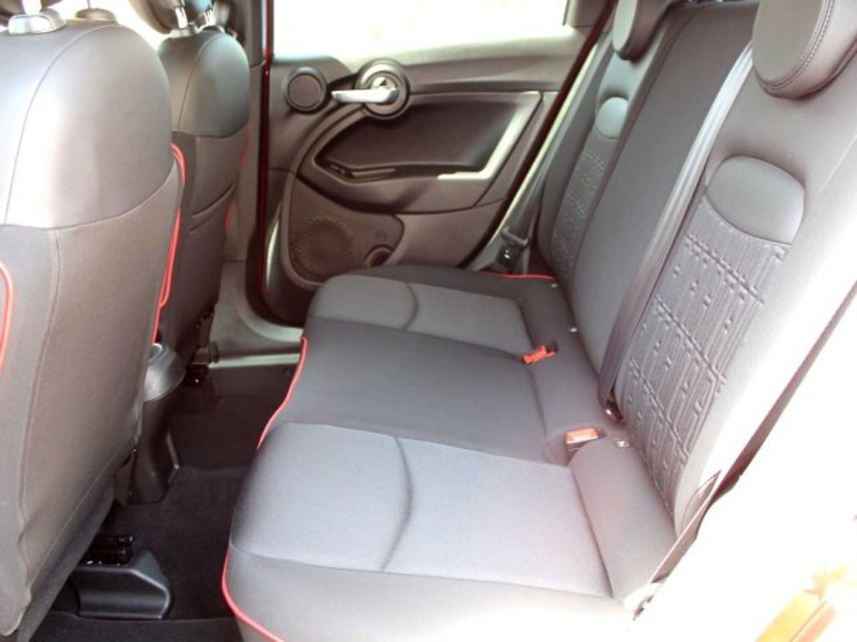 Fiat 500X 1.5 T4 Hybrid 130 CV DCT Red Dolcevita (9)