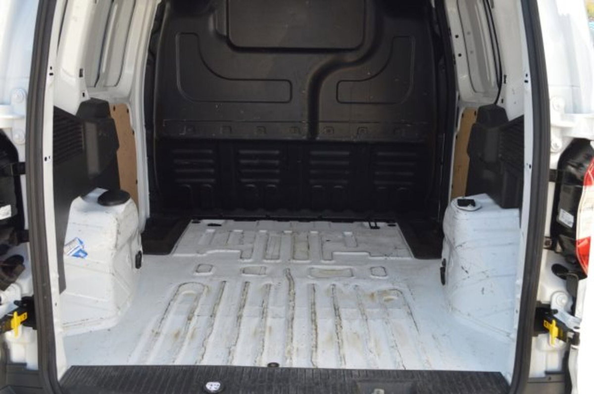 Ford Transit Courier 1.0 EcoBoost 100CV  Trend (17)
