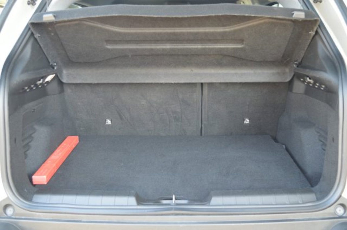 Jeep Avenger 1.2 turbo Altitude fwd 100cv (20)