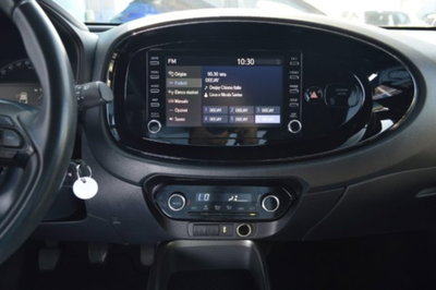 Toyota Aygo X 1.0 VVT-i 72 CV 5 porte Limited Air (11)