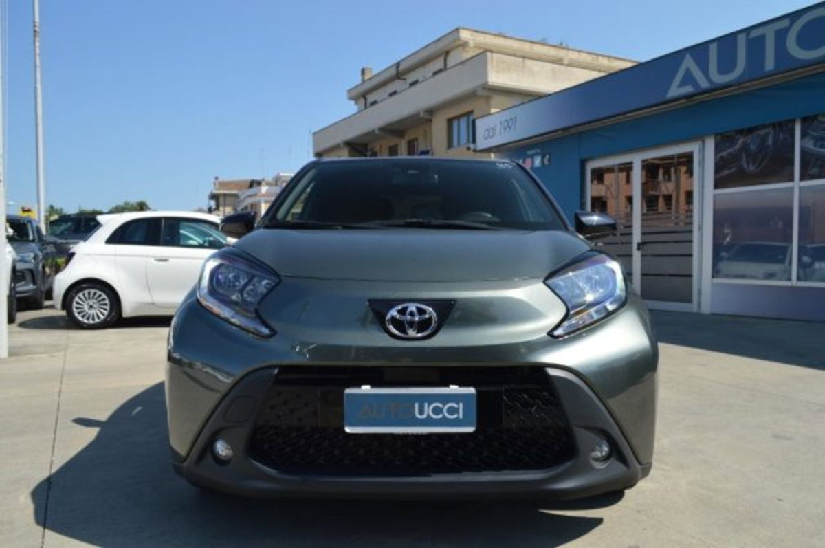 Toyota Aygo X 1.0 VVT-i 72 CV 5 porte Limited Air (4)