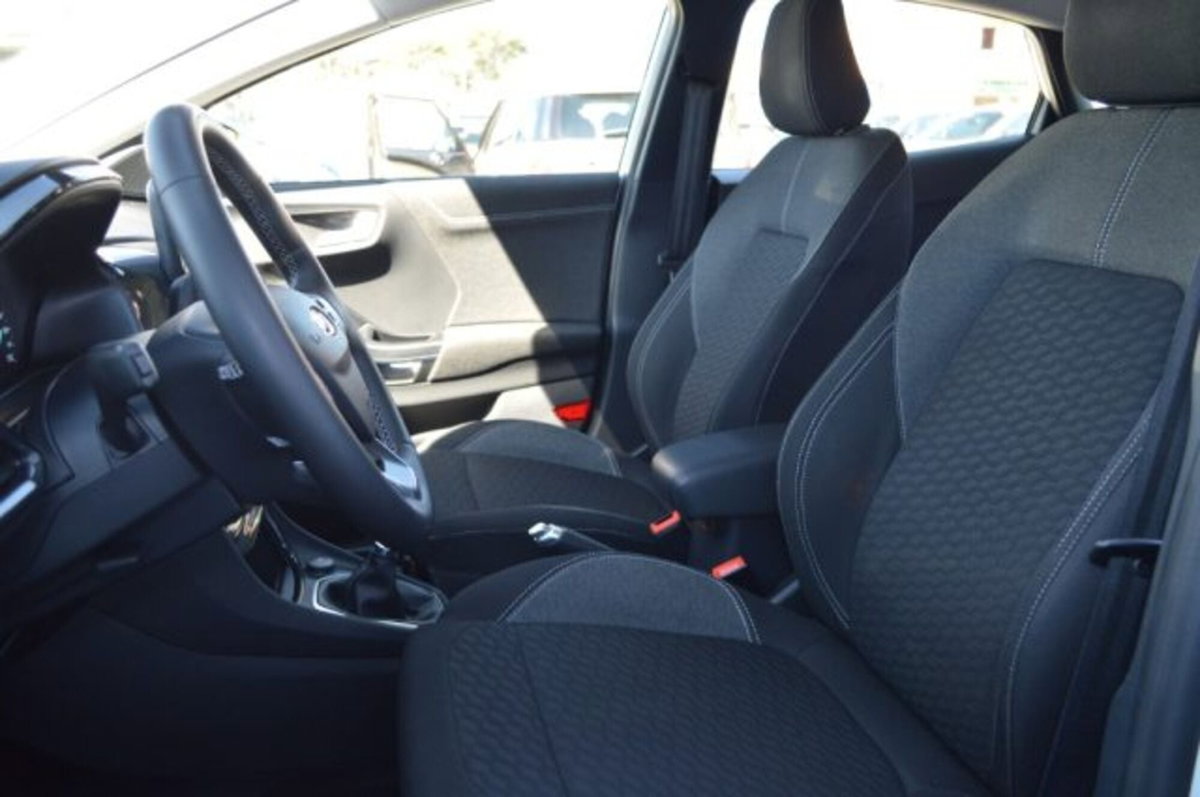 Ford Puma 1.0 EcoBoost Hybrid 125 CV S&S aut. Titanium Design (8)