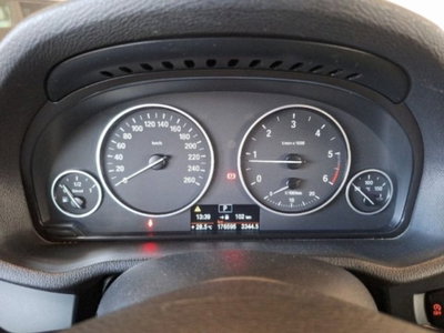BMW X3 xDrive20d Futura (8)