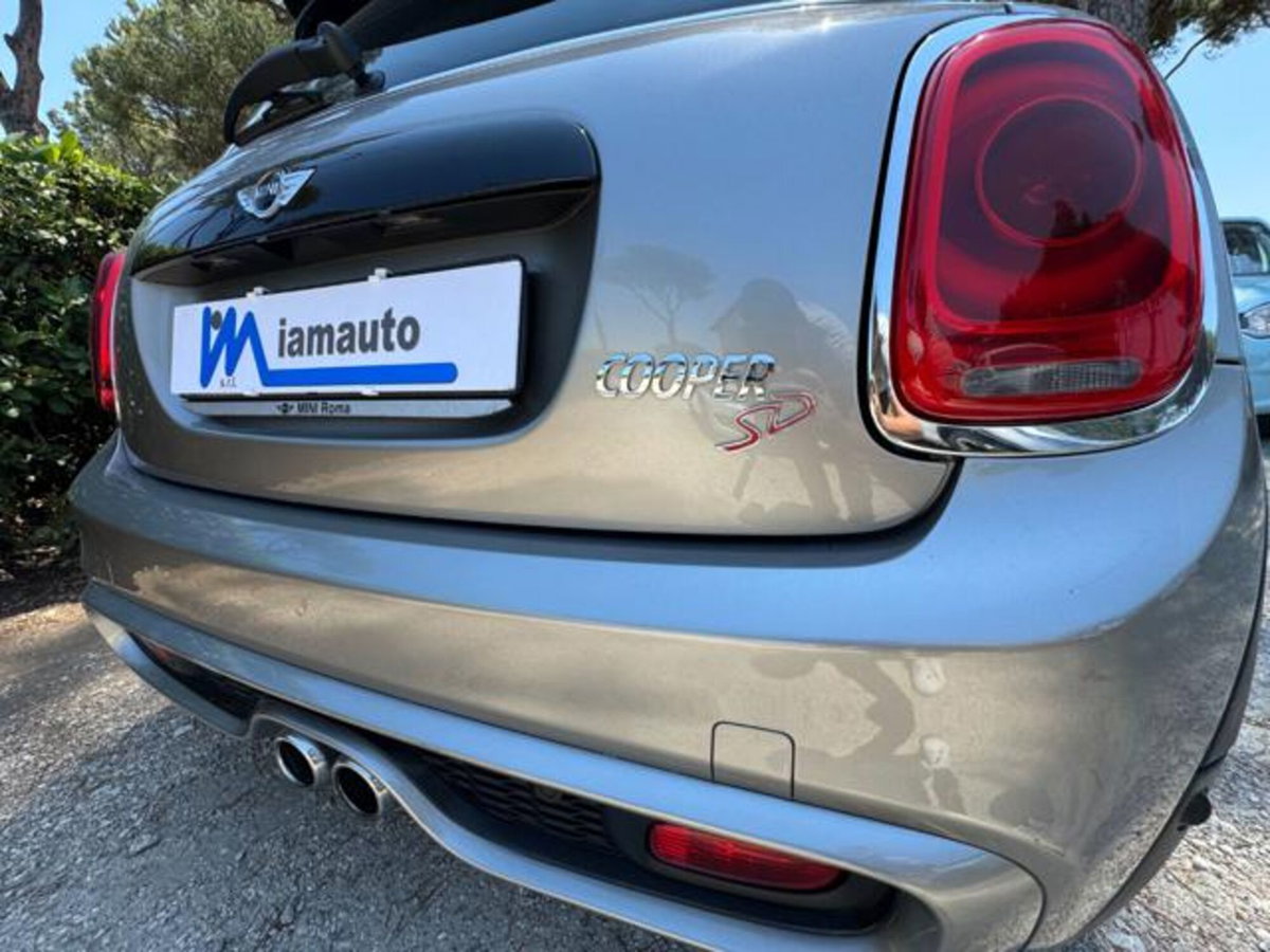 MINI Mini 2.0 Cooper SD Boost 5 porte (18)