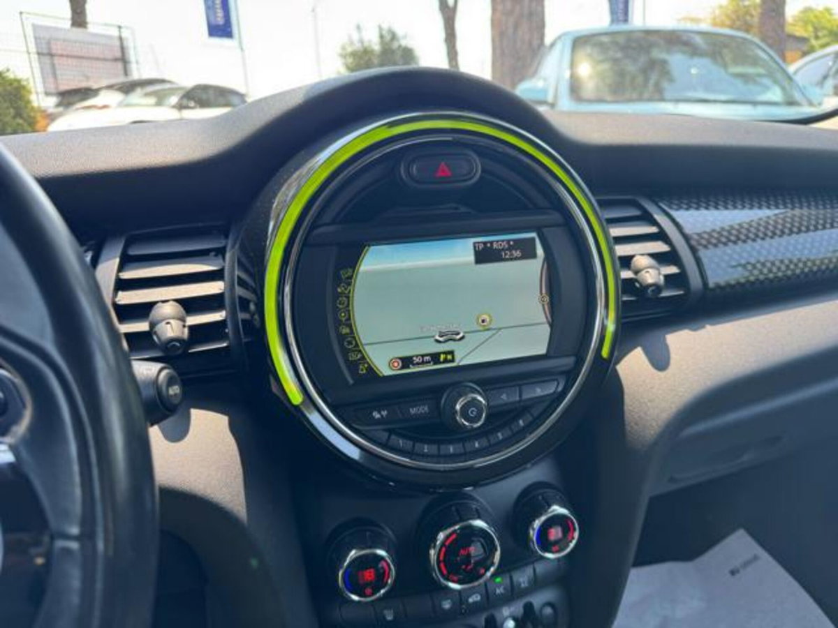 MINI Mini 2.0 Cooper SD Boost 5 porte (9)