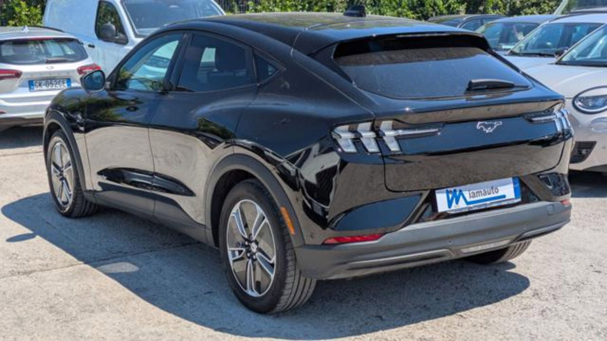 Ford Mustang Mach-E standard range rwd 268cv auto (6)