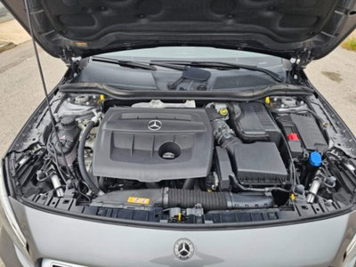 Mercedes-Benz GLA SUV 180 d Automatic Business (10)