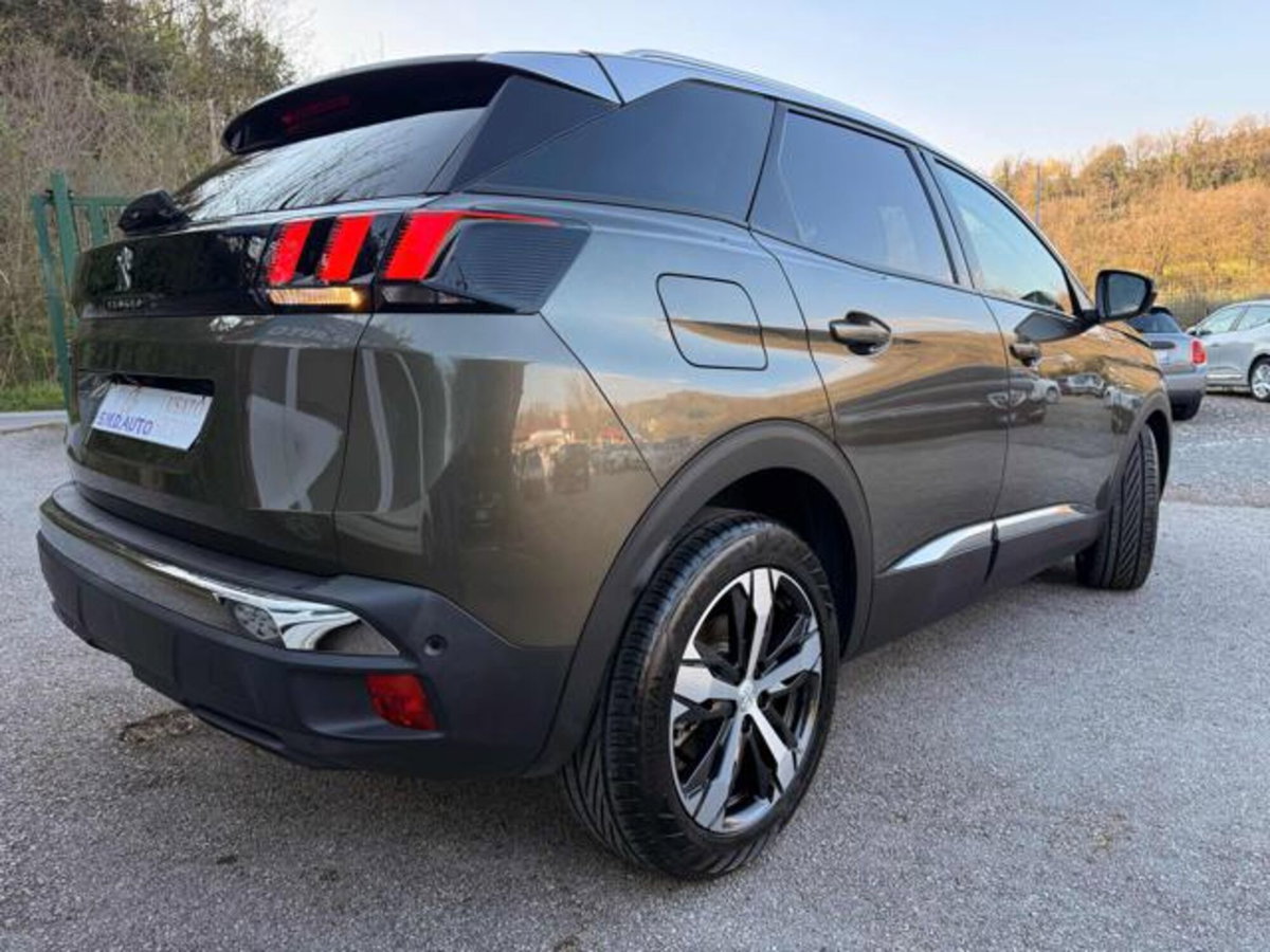Peugeot 3008 BlueHDi 130 S&S EAT8 Allure Pack (20)