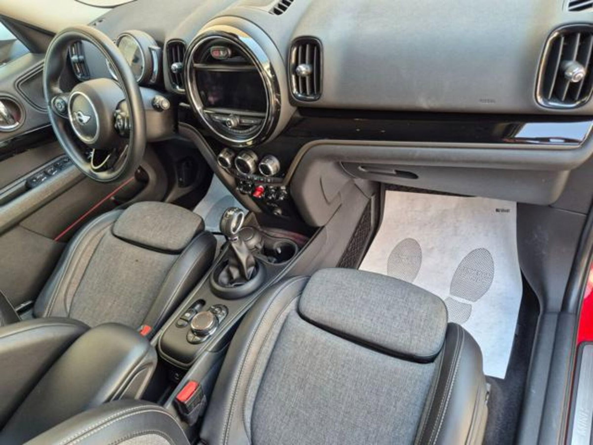 MINI Mini Countryman 2.0 Cooper D Hype Countryman (15)