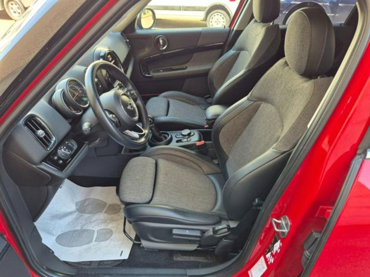 MINI Mini Countryman 2.0 Cooper D Hype Countryman (9)