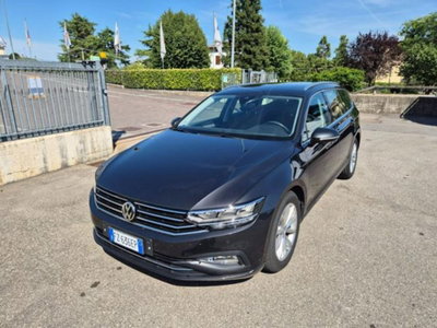 Volkswagen Passat Variant 2.0 TDI SCR EVO DSG Business usata