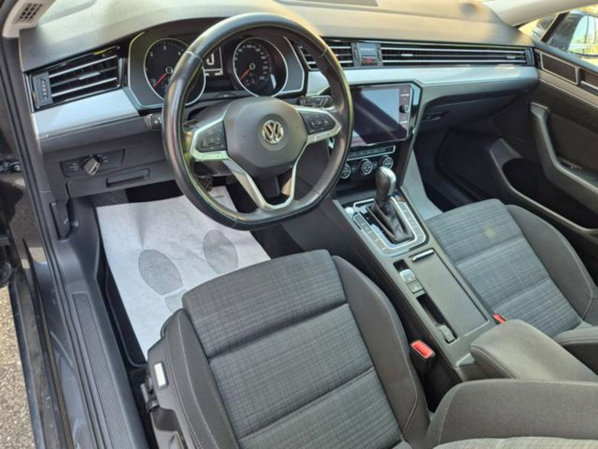 Volkswagen Passat Variant 2.0 TDI SCR EVO DSG Business (10)