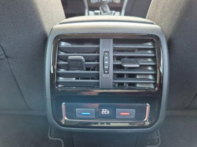 Volkswagen Passat Variant 2.0 TDI SCR EVO DSG Business (17)