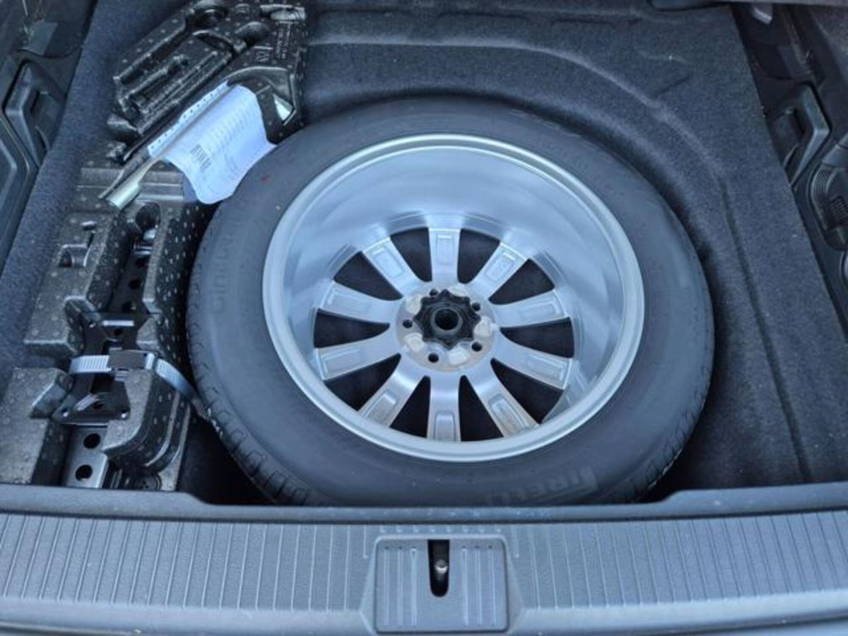 Volkswagen Passat Variant 2.0 TDI SCR EVO DSG Business (19)