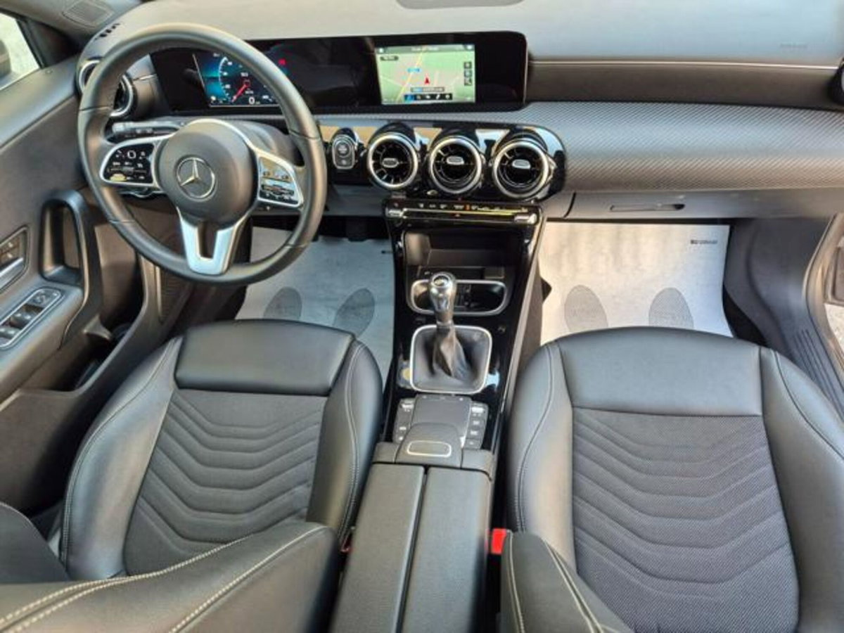 Mercedes-Benz Classe A Sedan 180 d 4p. Business (15)