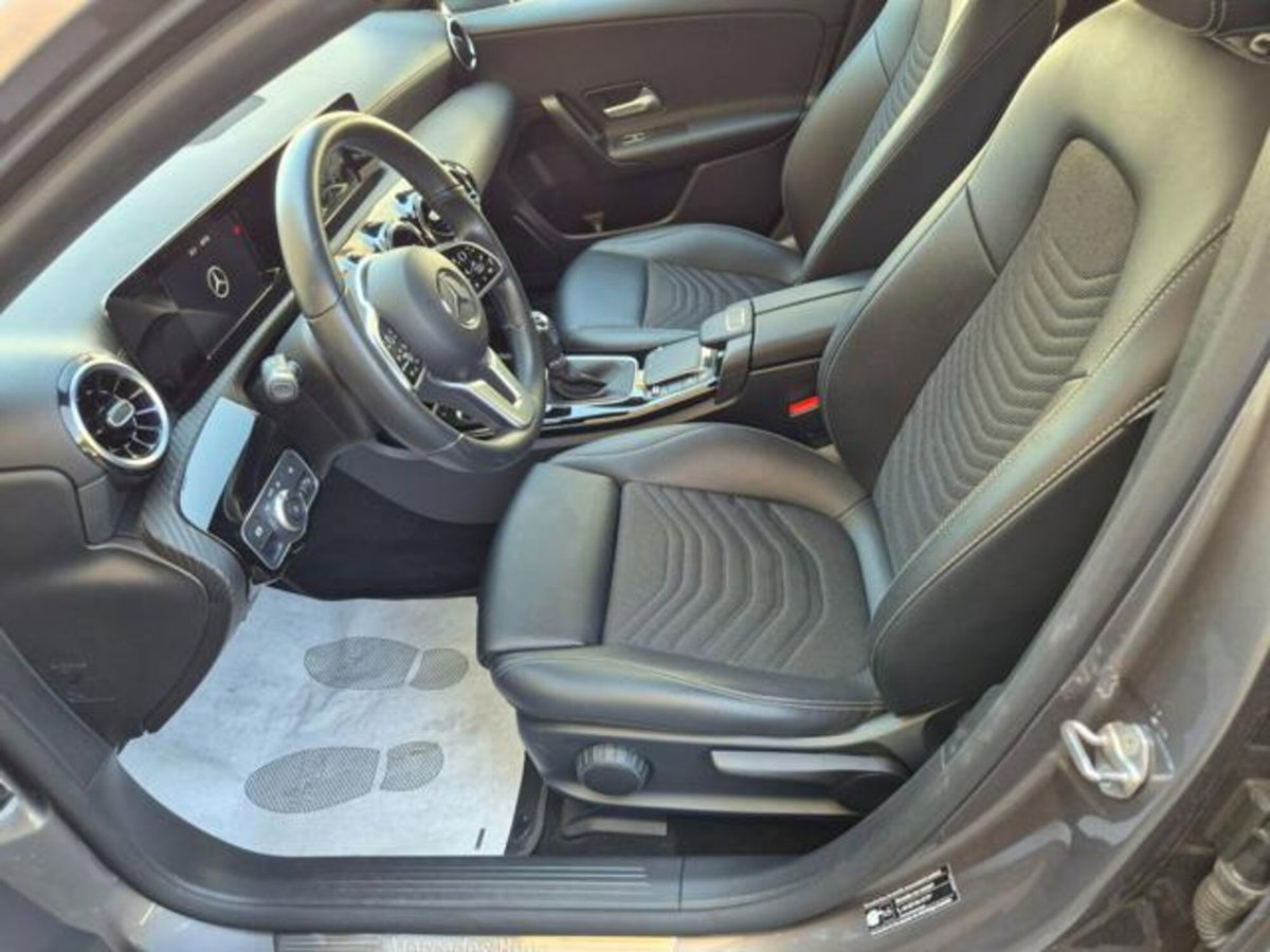 Mercedes-Benz Classe A Sedan 180 d 4p. Business (9)