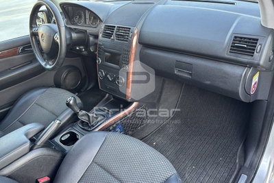 Mercedes-Benz Classe A 180 CDI Premium (11)