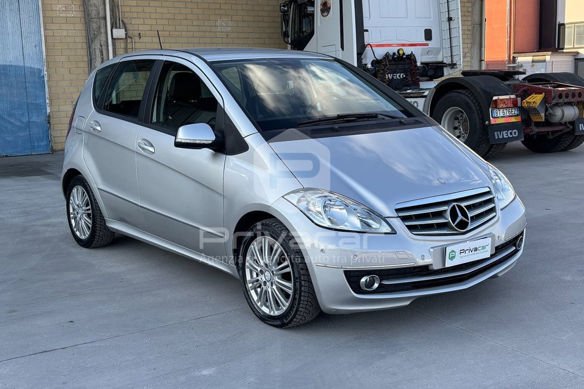 Mercedes-Benz Classe A 180 CDI Premium (3)