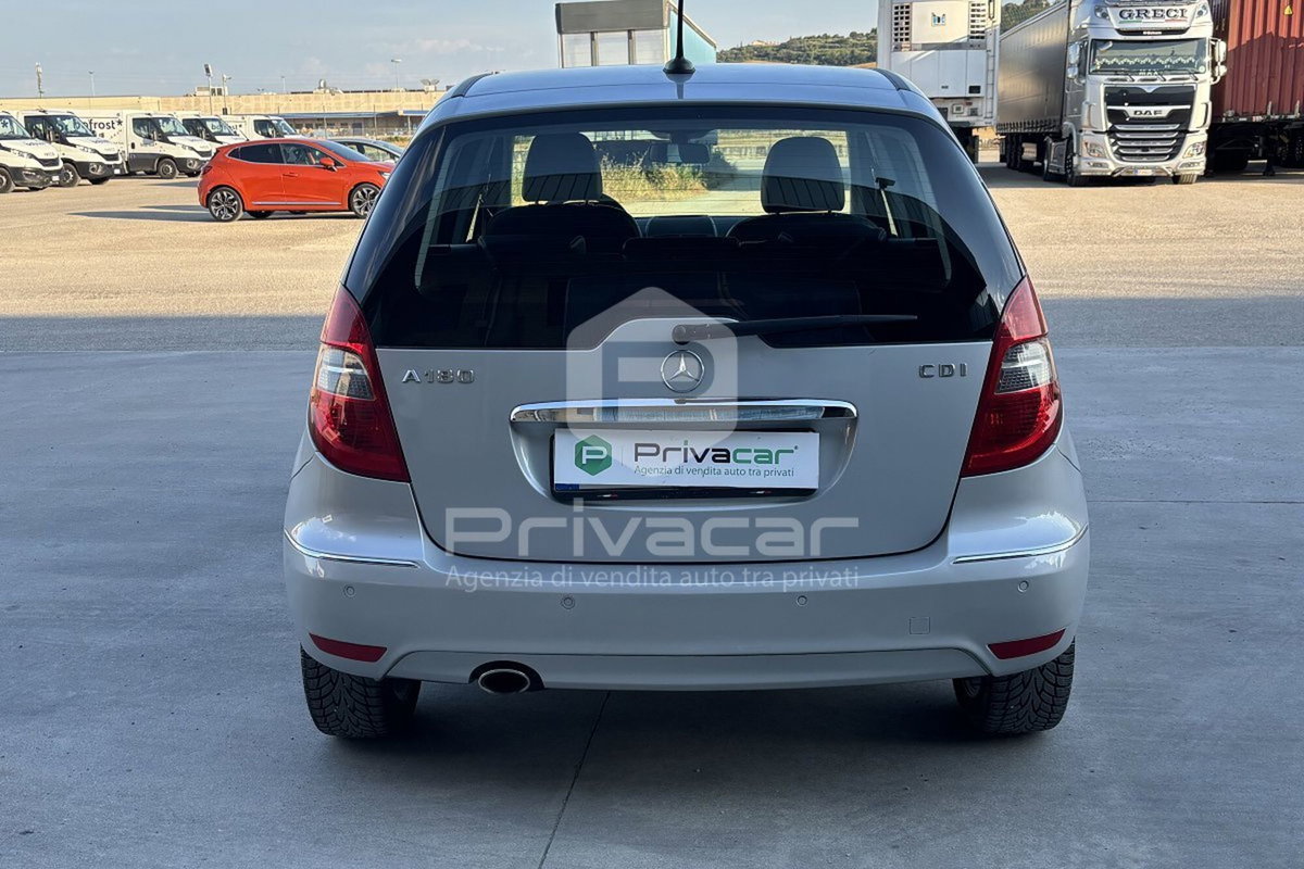 Mercedes-Benz Classe A 180 CDI Premium (6)