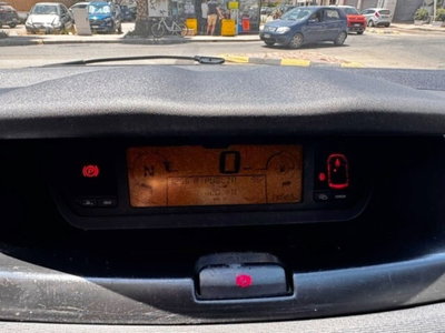 Citroen C4 Picasso 1.6 HDi 110 FAP Elegance (16)