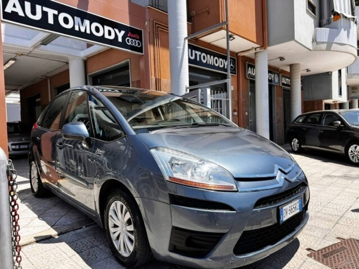 Citroen C4 Picasso 1.6 HDi 110 FAP Elegance (4)