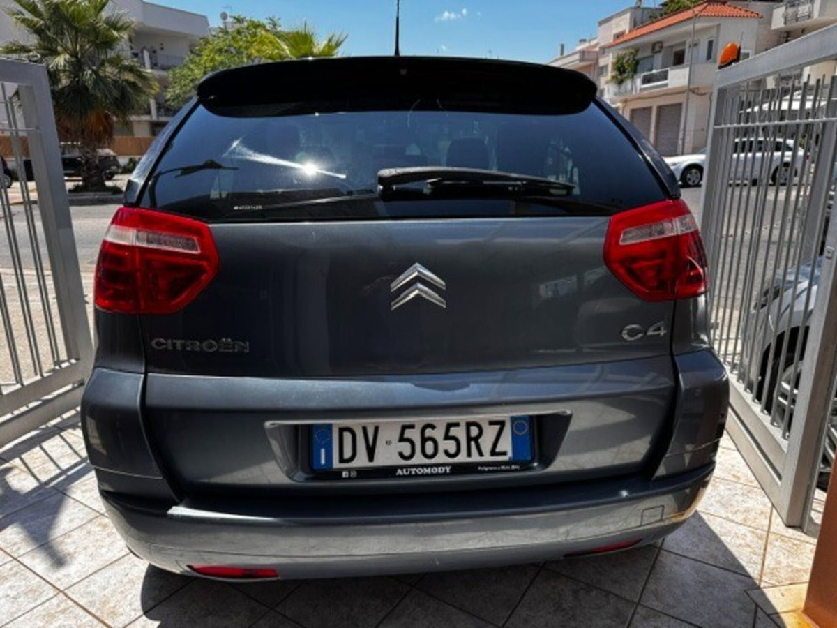 Citroen C4 Picasso 1.6 HDi 110 FAP Elegance (6)