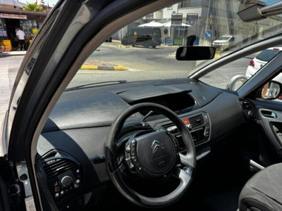 Citroen C4 Picasso 1.6 HDi 110 FAP Elegance (8)