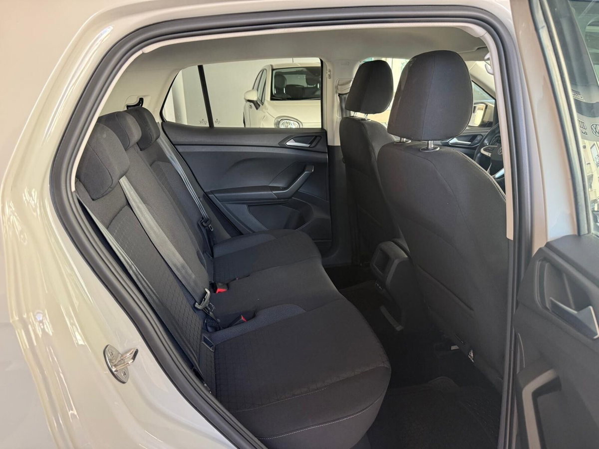 Volkswagen T-Cross 1.0 TSI Sport (11)