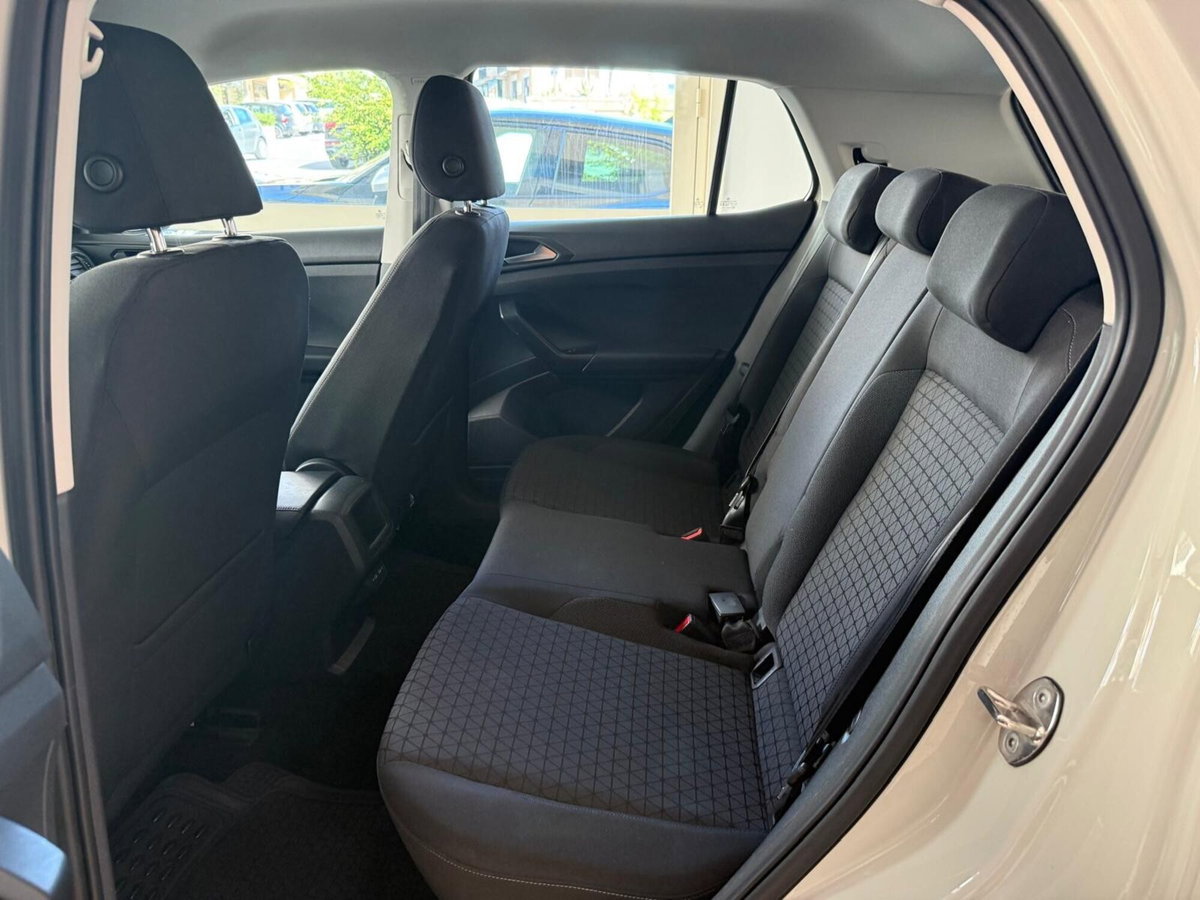 Volkswagen T-Cross 1.0 TSI Sport (12)