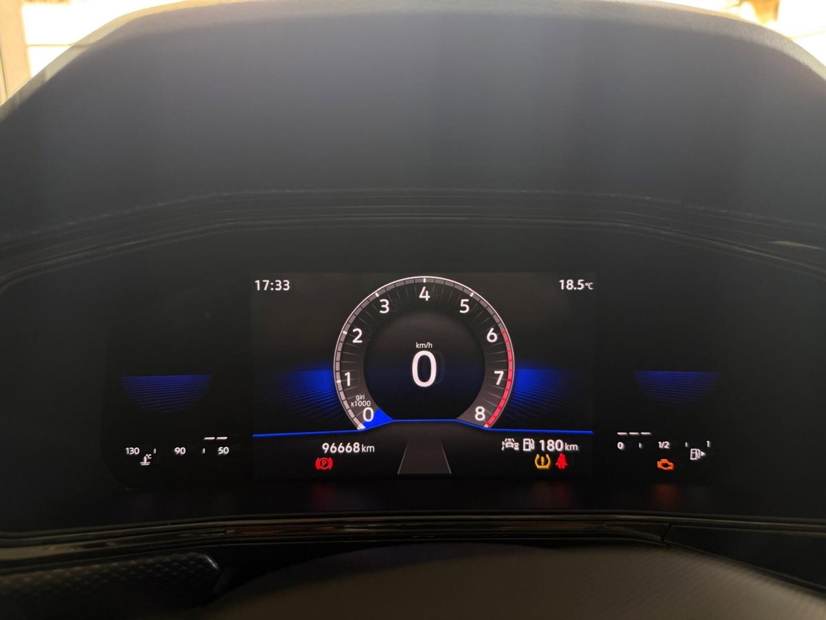 Volkswagen T-Cross 1.0 TSI Sport (7)