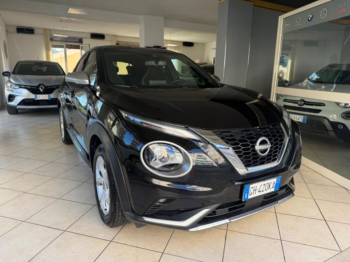 Nissan Juke 1.0 dig-t Tekna 114cv (3)