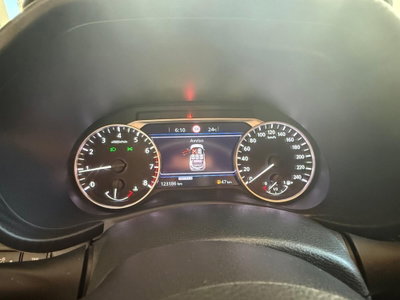 Nissan Juke 1.0 dig-t Tekna 114cv (9)