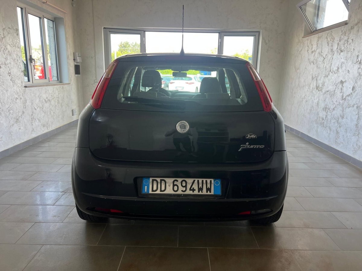 Fiat Grande Punto 1.3 MJT 90 CV 5 porte Dynamic (6)