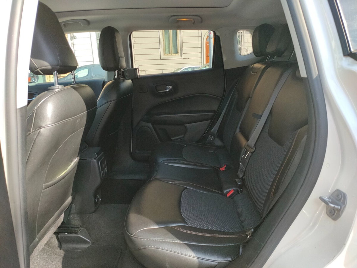 Jeep Compass 2.0 Multijet II aut. 4WD Limited (18)
