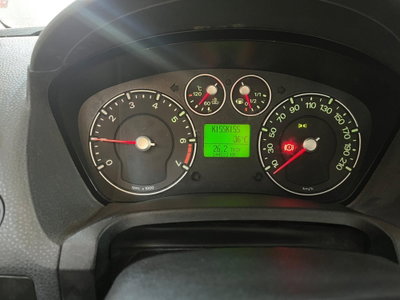 Ford Fiesta 1.2 16V 5p. Ghia (13)