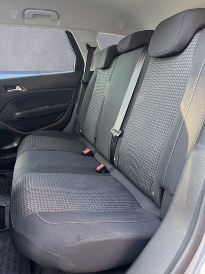 Peugeot 308 SW BlueHDi 100 S&S Active (13)