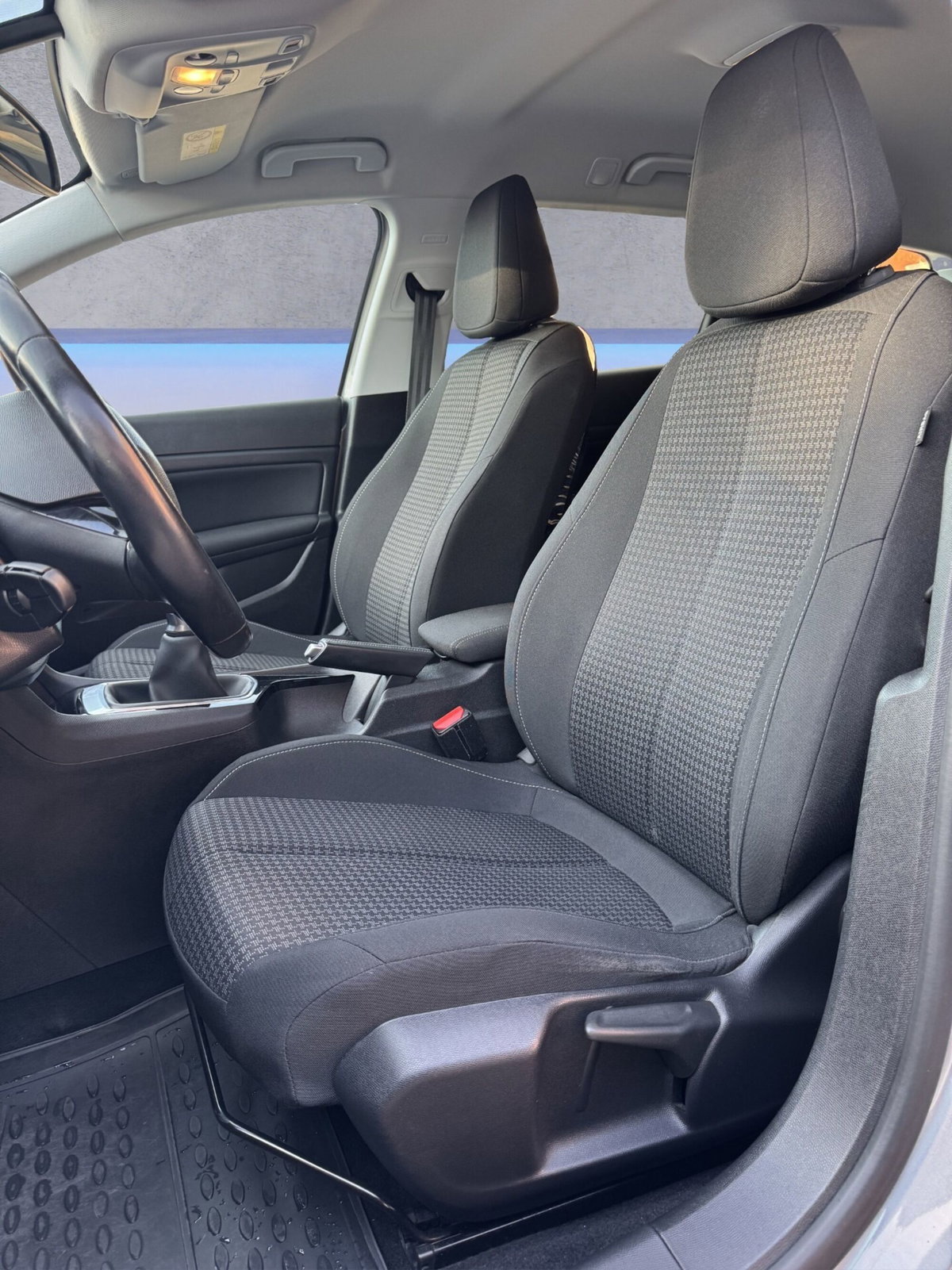 Peugeot 308 SW BlueHDi 100 S&S Active (4)
