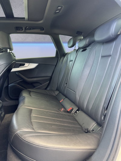 Audi A4 Avant 2.0 TDI 190 CV ultra S tronic (12)