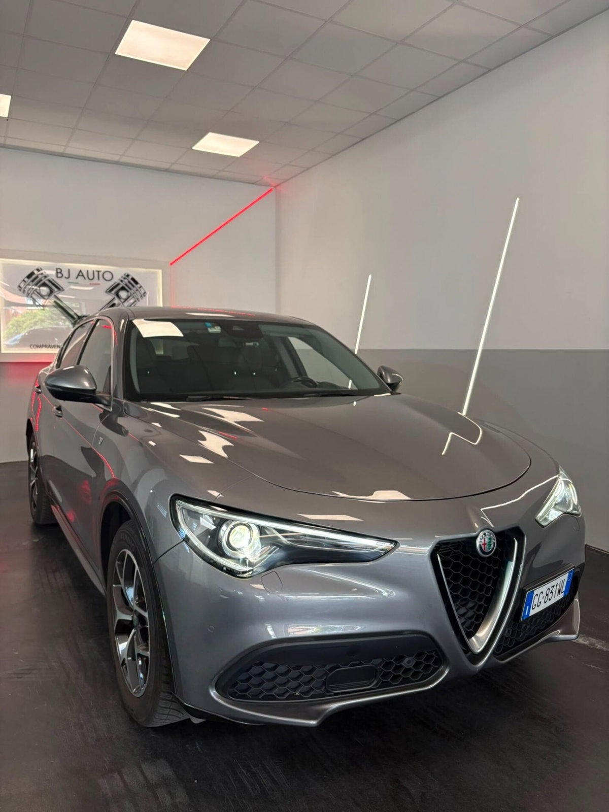 Alfa Romeo Stelvio Stelvio 2.2 Turbodiesel 190 CV AT8 Q4 Ti (2)