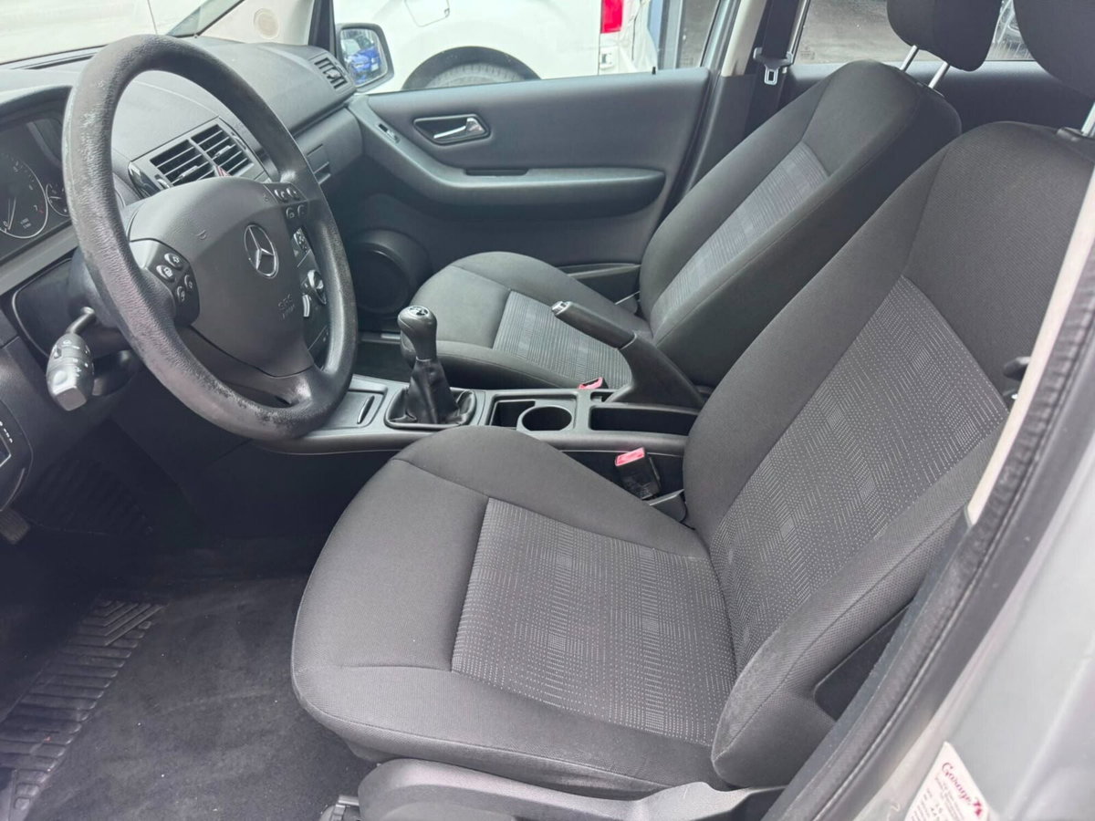 Mercedes-Benz Classe A 160 Elegance (7)